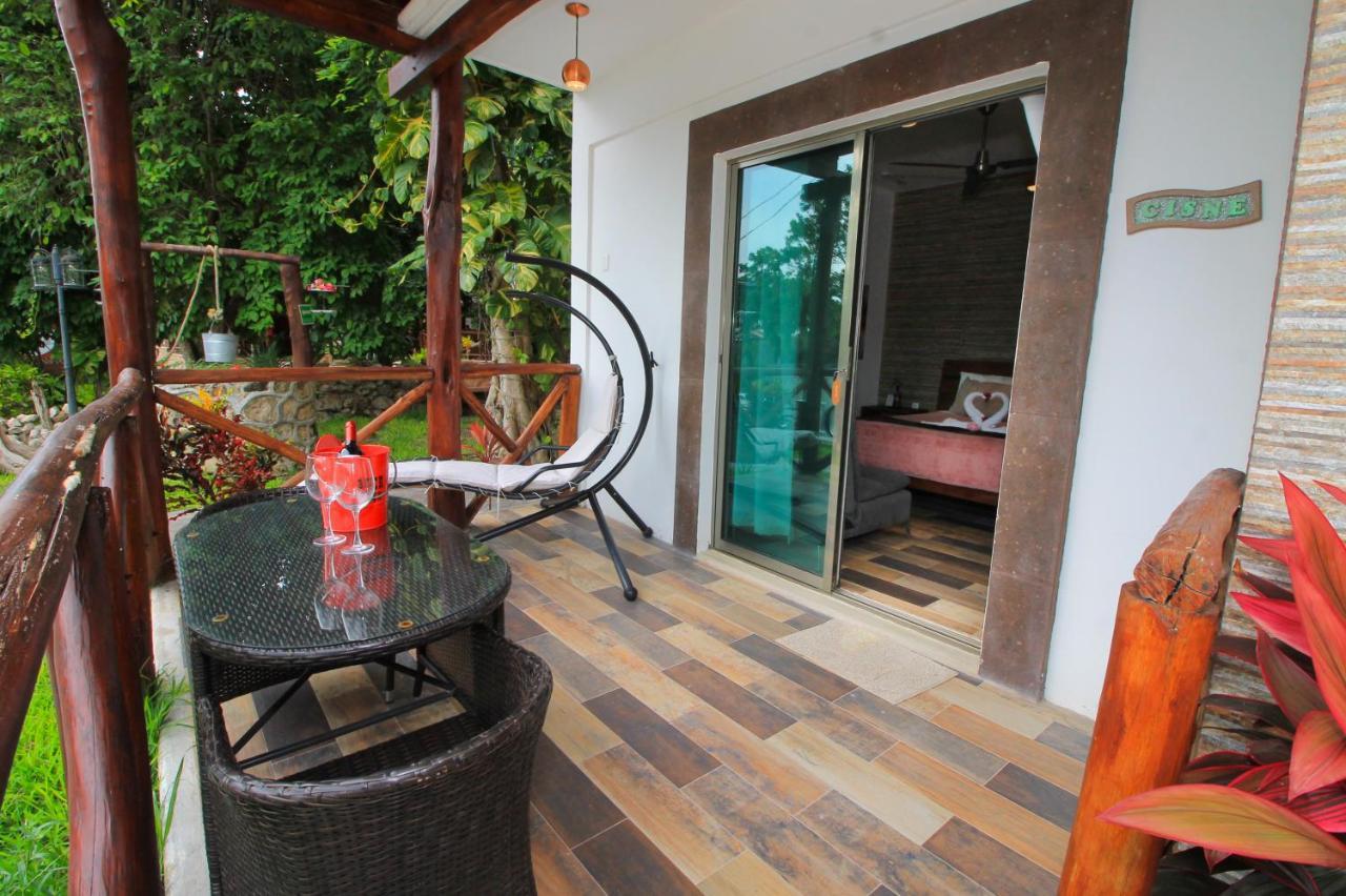 Hotel Pancho Villas Bacalar - Free Bikes And Paddles エクステリア 写真