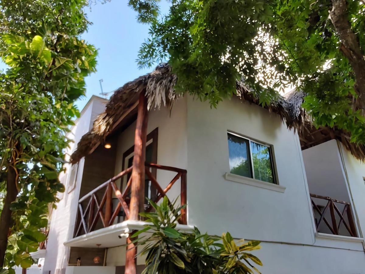 Hotel Pancho Villas Bacalar - Free Bikes And Paddles エクステリア 写真