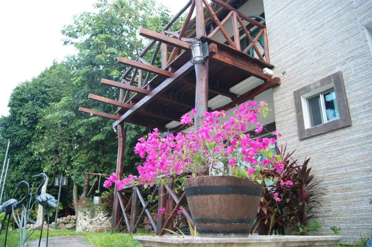 Hotel Pancho Villas Bacalar - Free Bikes And Paddles エクステリア 写真