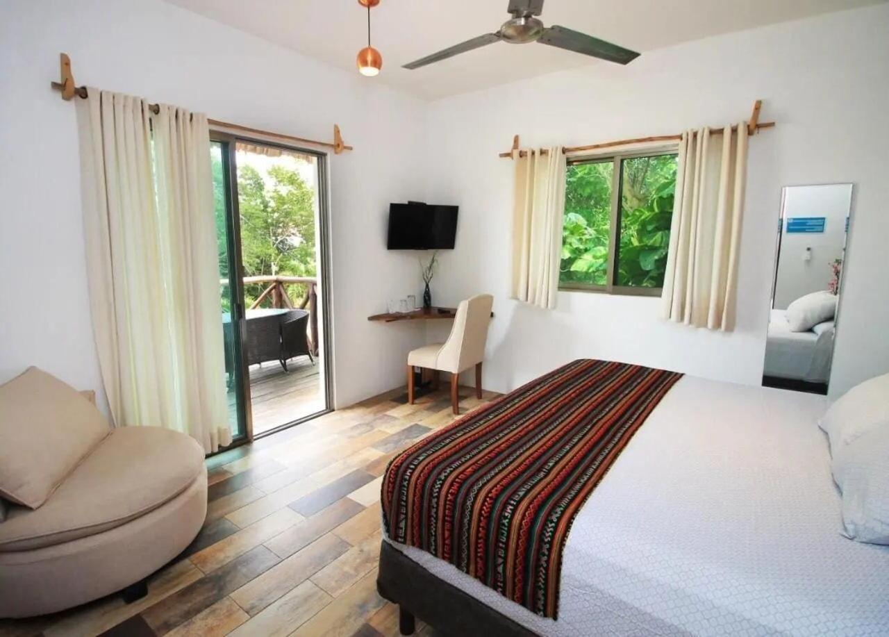 Hotel Pancho Villas Bacalar - Free Bikes And Paddles エクステリア 写真